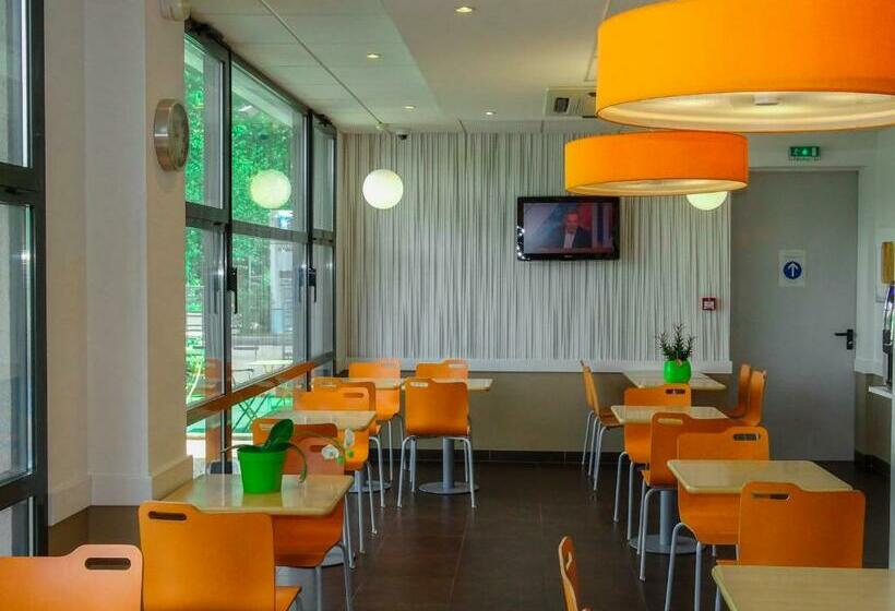 Отель Ibis Budget Tours Nord