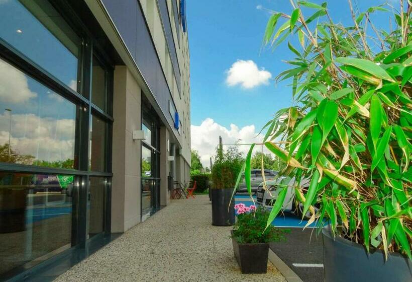 Отель Ibis Budget Tours Nord