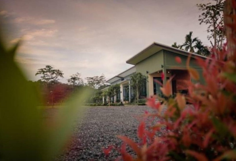 هتل Moonlight Cottage Phuket