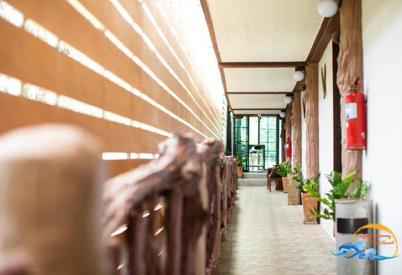 هتل Naiyang Discovery Beach Resort Sha