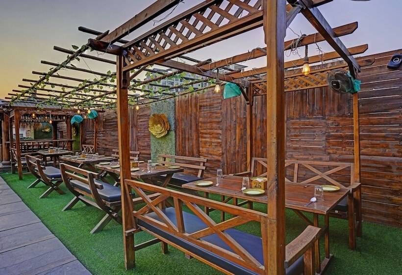 호텔 Treebo De Grandeur Anand Nagar
