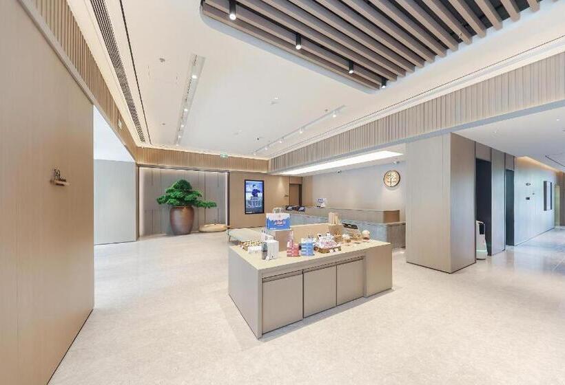 Ji Hotel Nantong East Bus Station