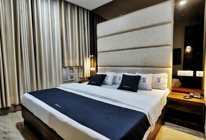 Hotel 21 Chandigarh