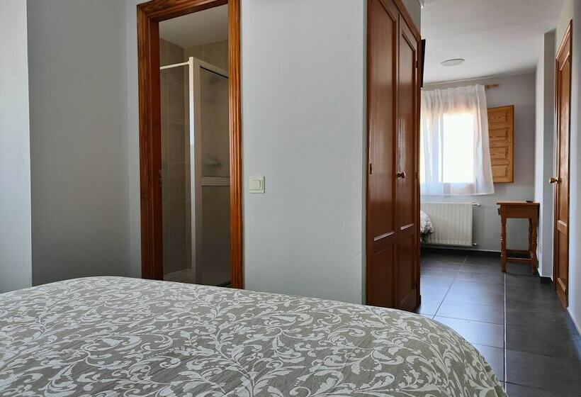 هتل Puerta De Javalambre