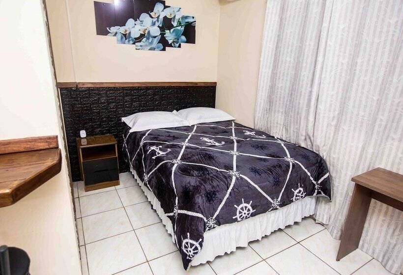 Hostel Castelo