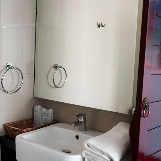 فندق Z&z House