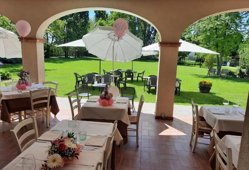 هتل Agriturismo Ai Carpini