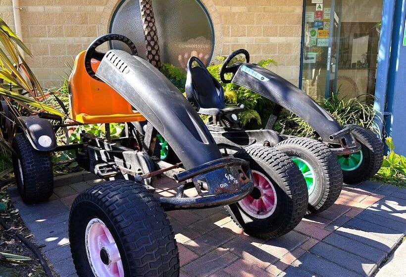 فندق Big4 Middleton Beach Holiday Park