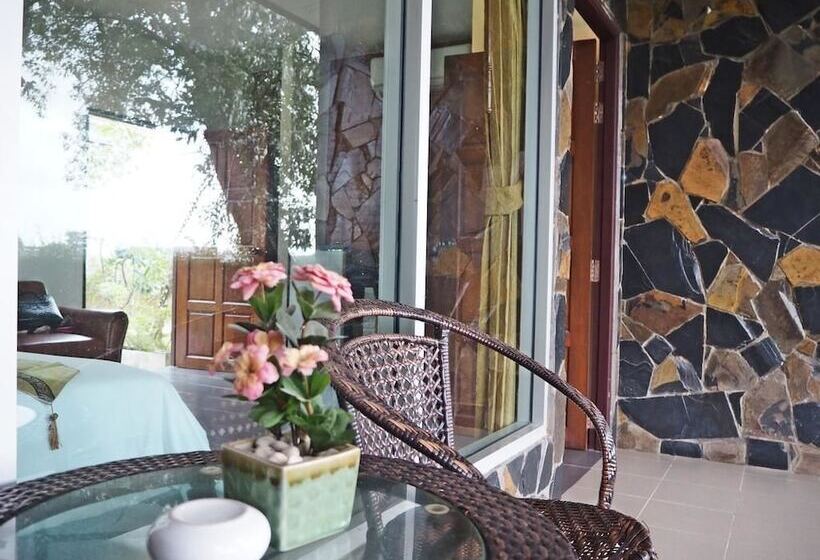 هتل Canal Resort