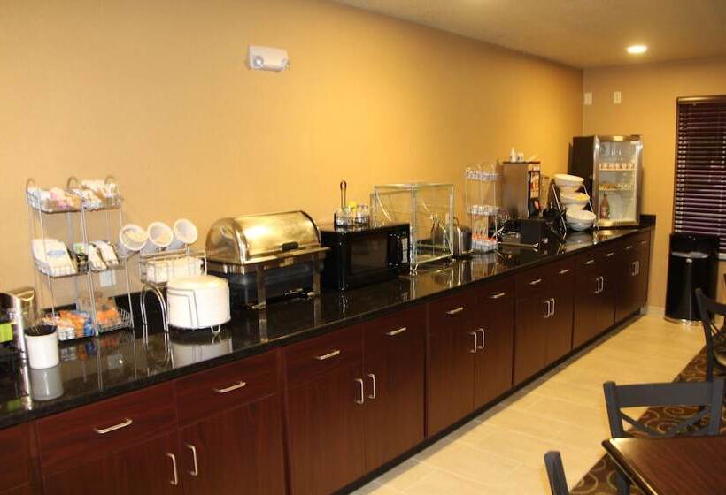 فندق Castle Rock Inn & Suites