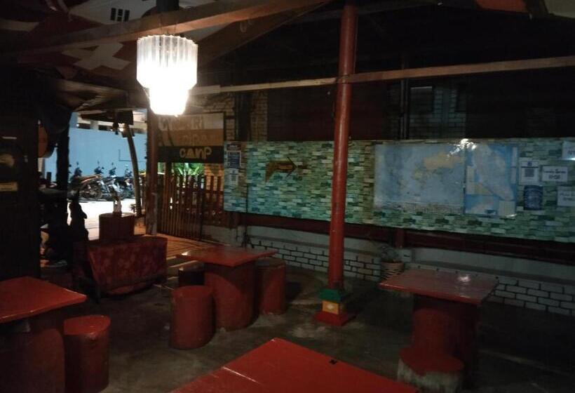 Otel Nazri Nipah Camp