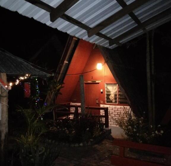 Otel Nazri Nipah Camp