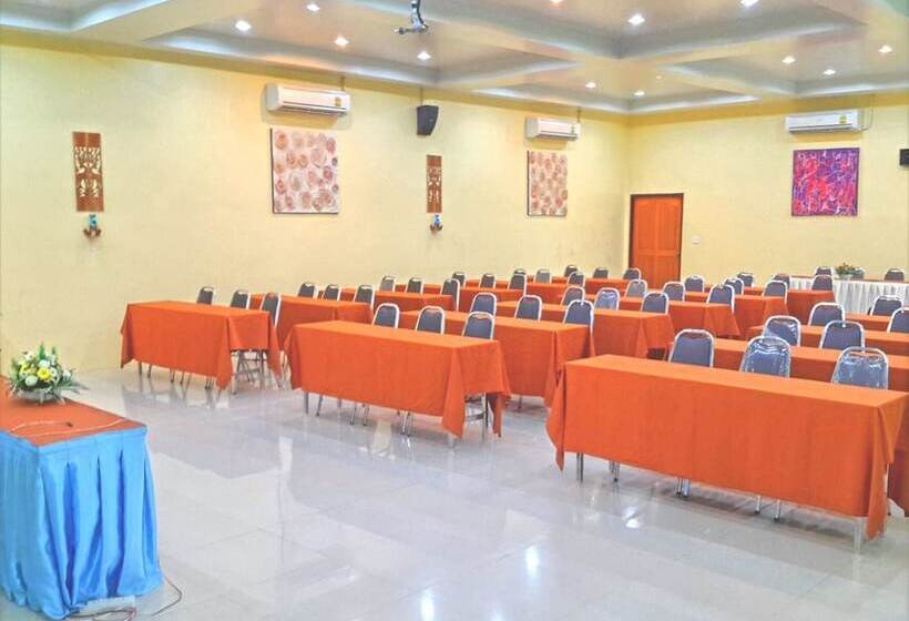 فندق Suanphet Riverview Resort