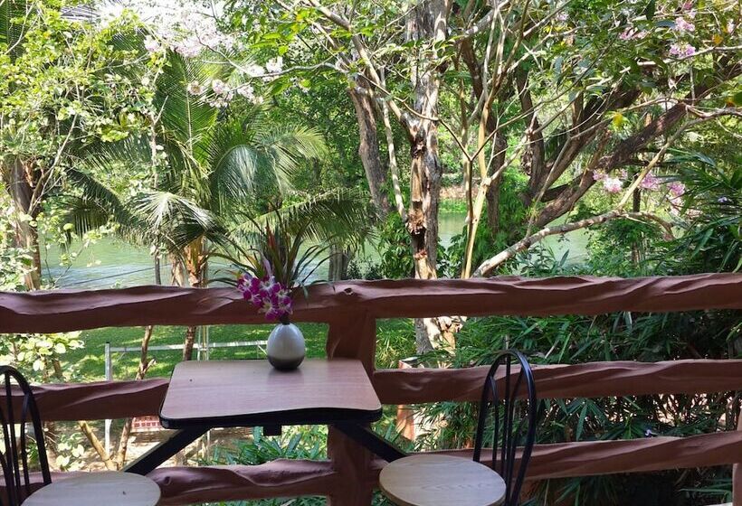 فندق Suanphet Riverview Resort
