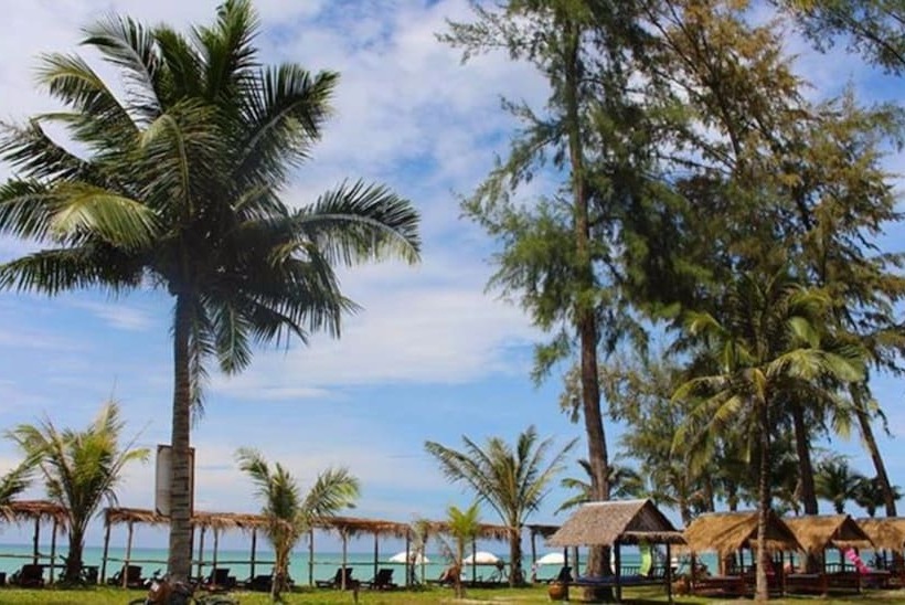 هتل The Hip Resort @ Khao Lak