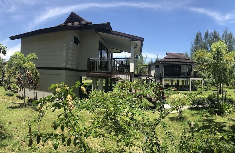 هتل The Hip Resort @ Khao Lak