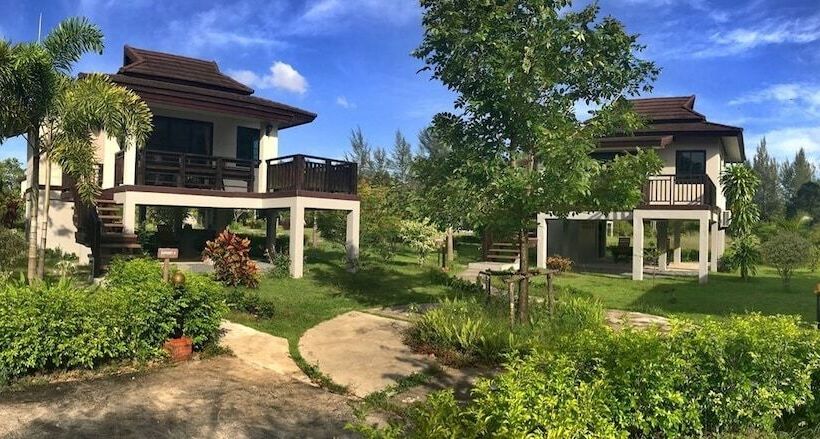 هتل The Hip Resort @ Khao Lak