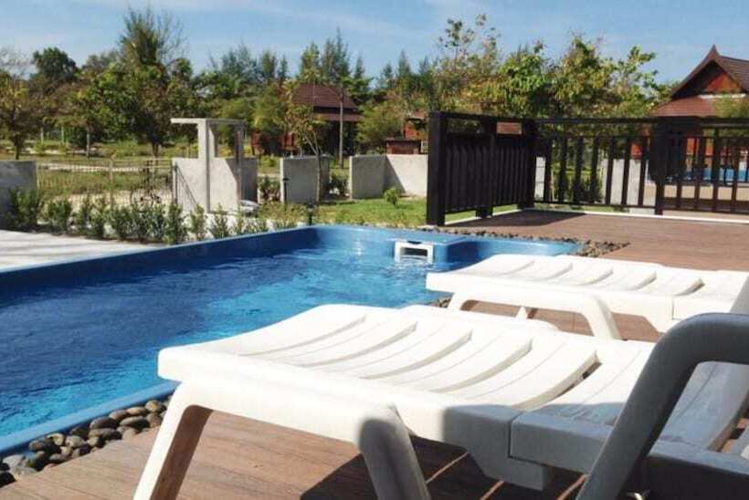 هتل The Hip Resort @ Khao Lak