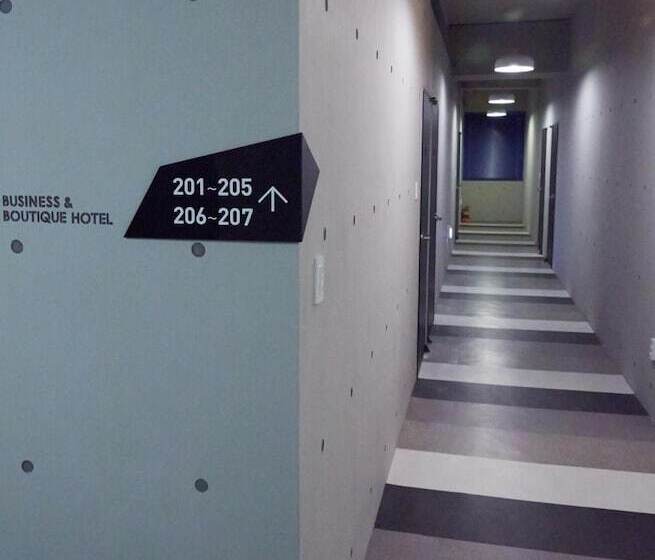 בית מלון כפרי The May