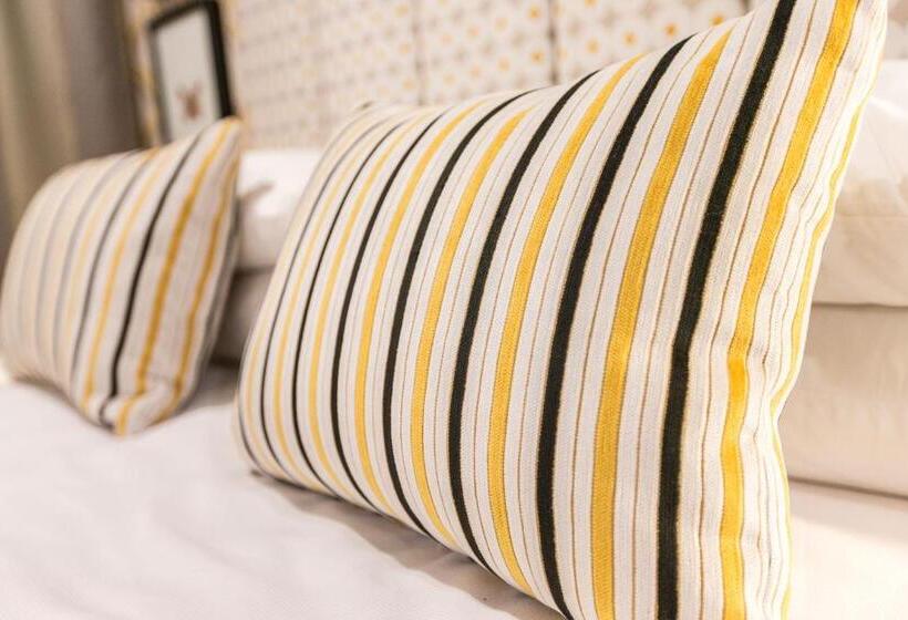 Asure Destiny On Fitzherbert Motel