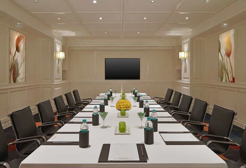 فندق Country Inns & Suites By Radisson Manipal