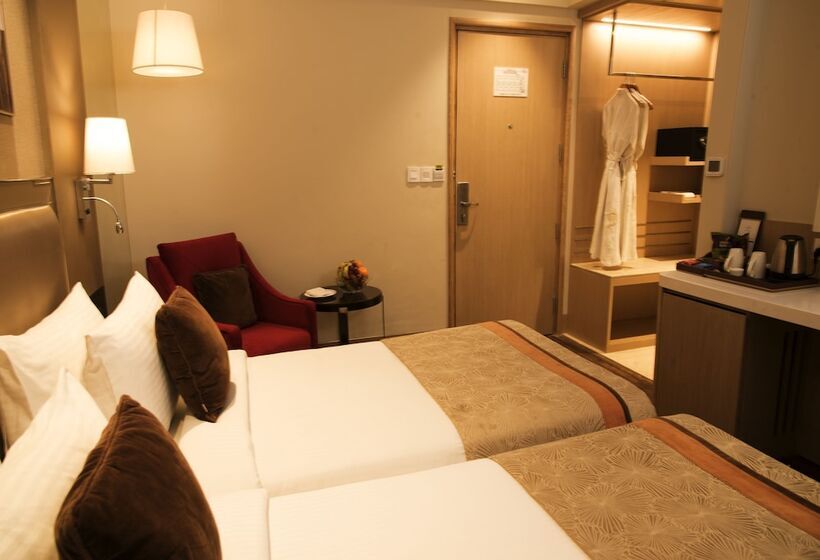 هتل Grand Mercure Agra