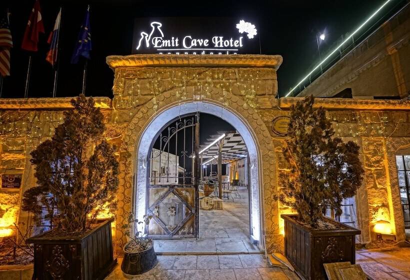 هتل Emit Cave