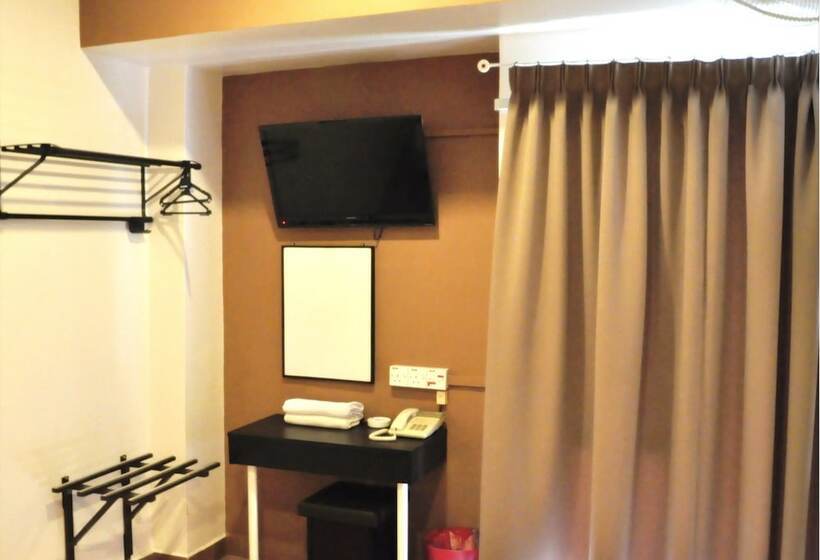 هتل Galaxy Inn