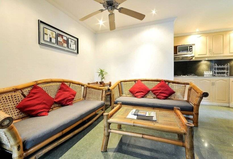 酒店 Nirvana Beach Resort