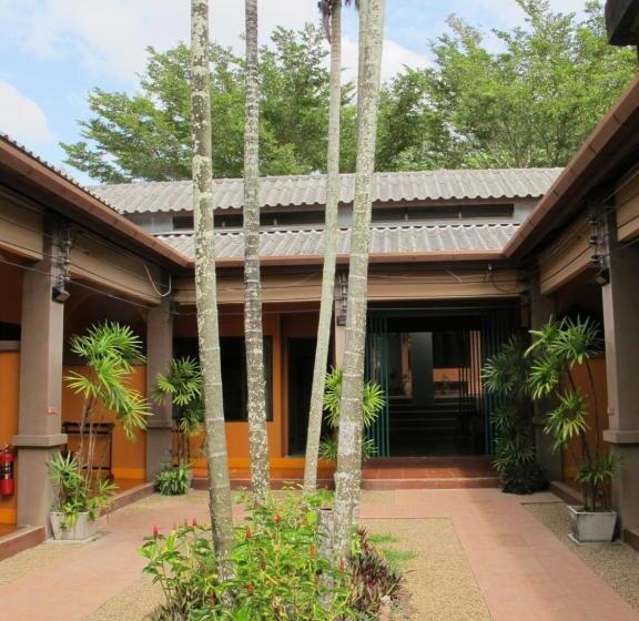 هتل Phuket Siam Villas   Sha Plus