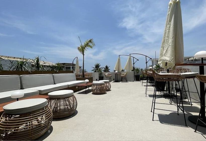 Hotel Serene La Playa Boracay