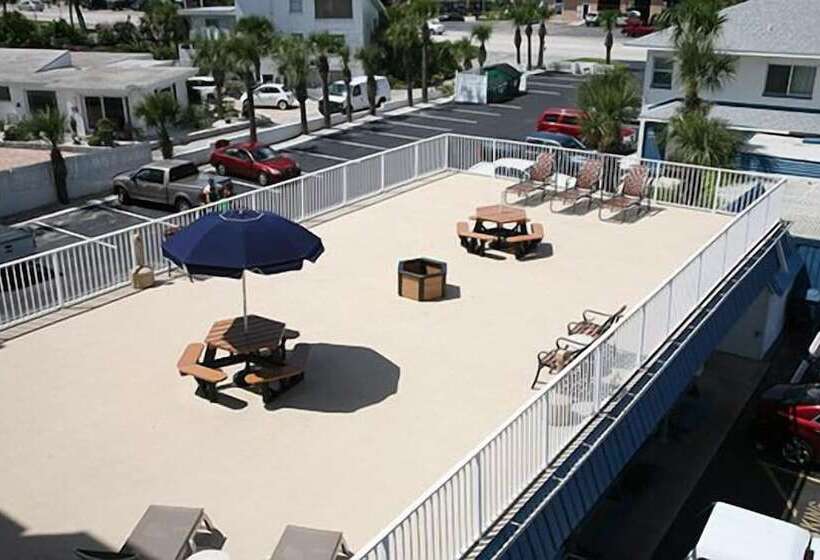 فندق Traders Inn Beach Club