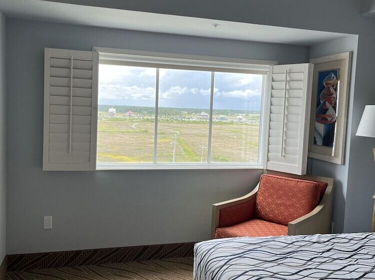 Silver Slipper Casino & Hotel   Adults Only