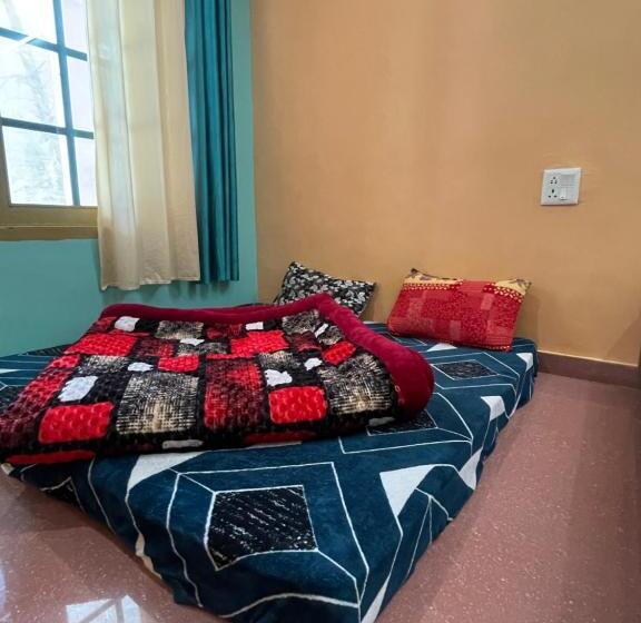 فندق صغير Chojh Inn Guest House