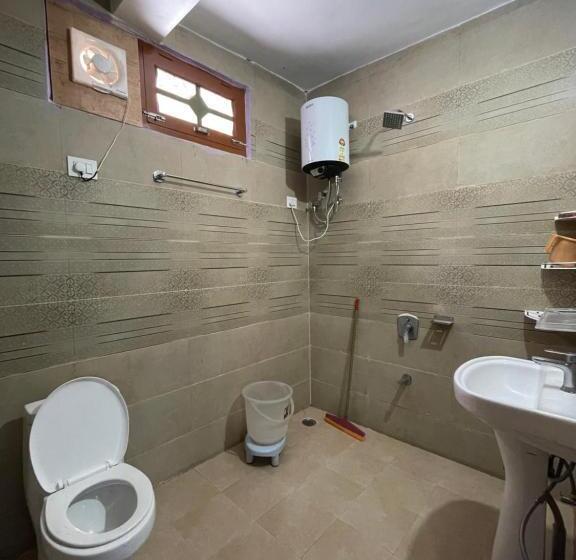 فندق صغير Chojh Inn Guest House