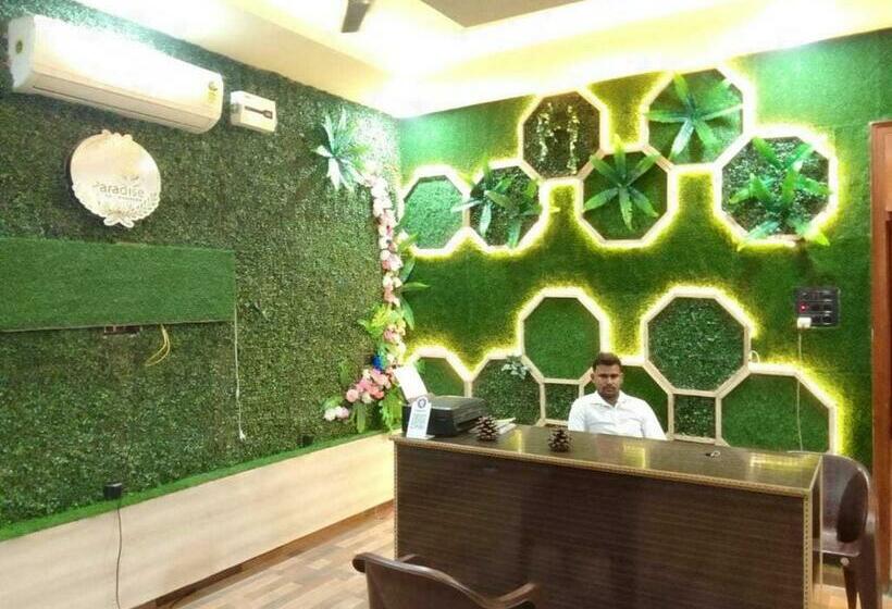 هتل Oyo 81039 Green Paradise Guest House