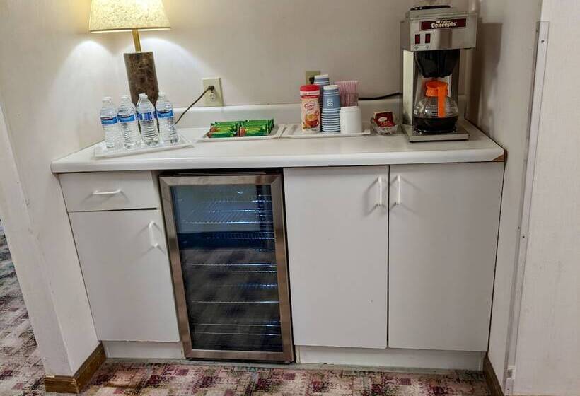 ホテル South Side Inn Burlington