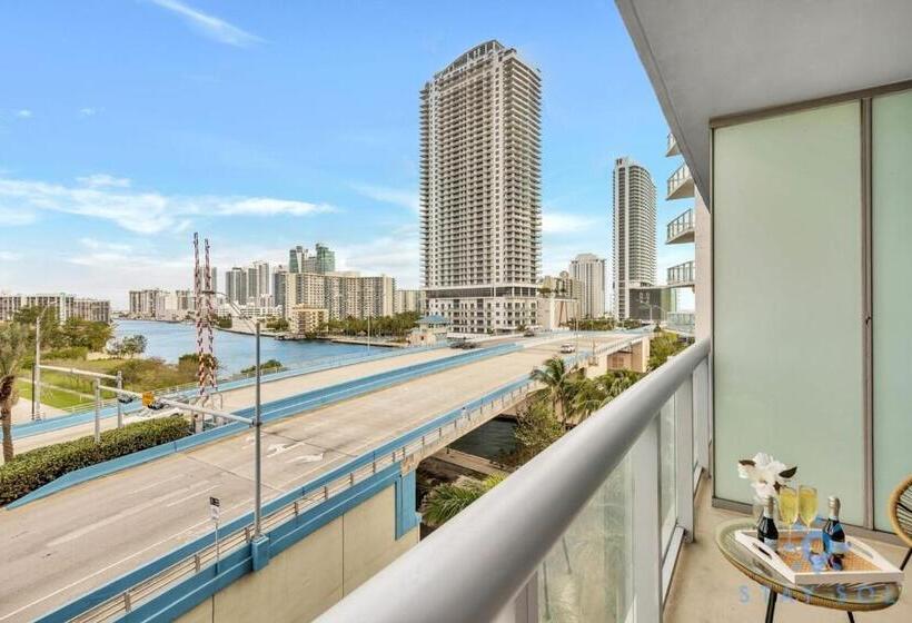 فندق صغير Spectacular View With Balcony, Pool, Near Beach