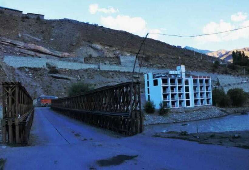 فندق The Royal Kargil