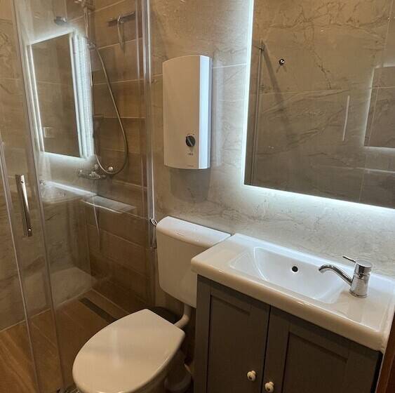 ホテル Zimmer Asiadreieck Pension