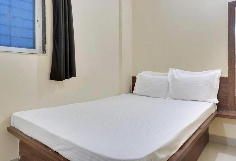 فندق Spot On Sayadri Lodge