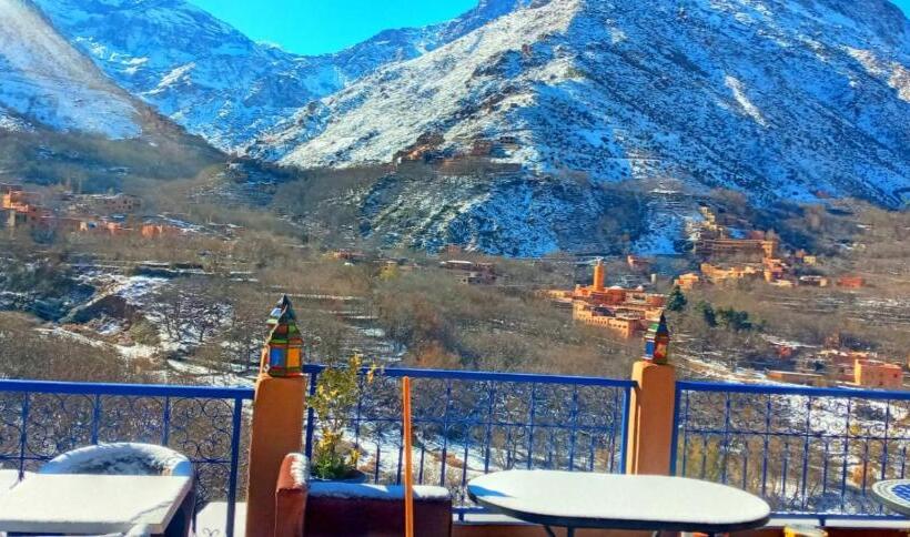 پانسیون Riad Dar Omar