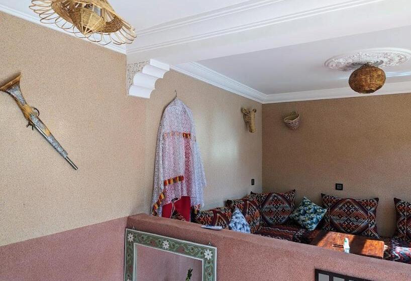 پانسیون Riad Dar Omar