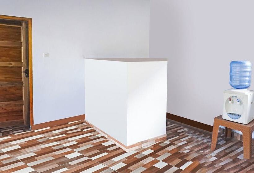 هتل Oyo 90925 Penginapan Dafandra Beach