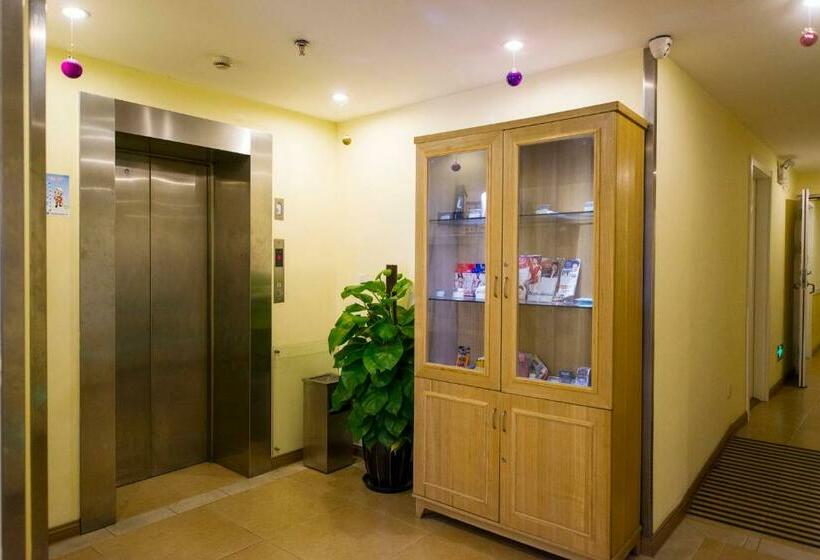 Отель Home Inn Zhengzhou Railway Station Erqi Square