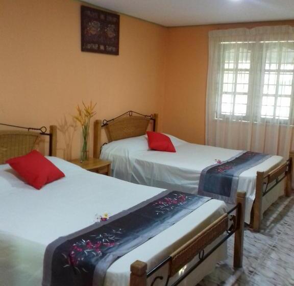 مُتل Mai Chenang Guesthouse