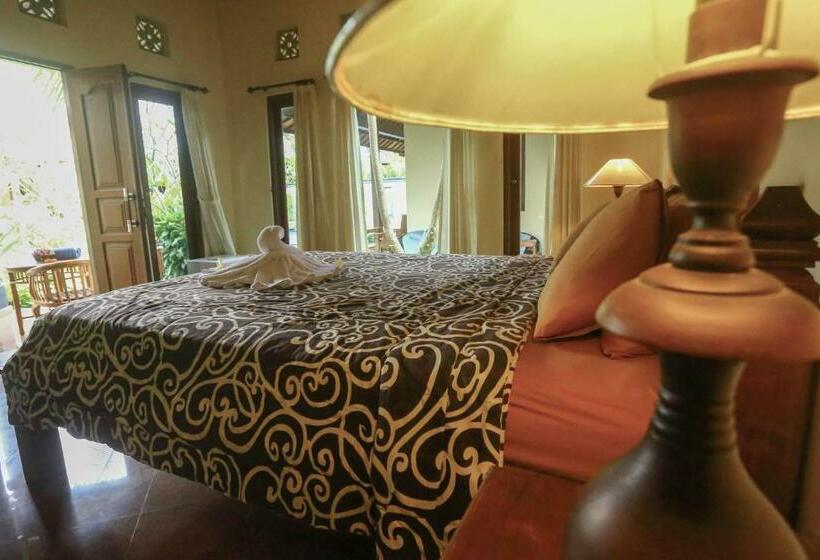 Пансион Loka Sari Guest House And Spa
