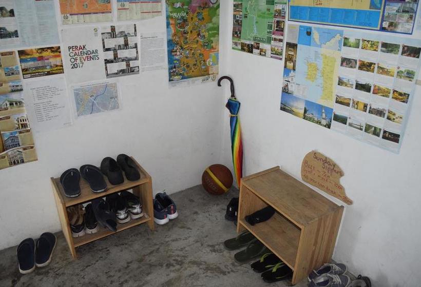 Bed And Bike Backpacker Studio - Hostel