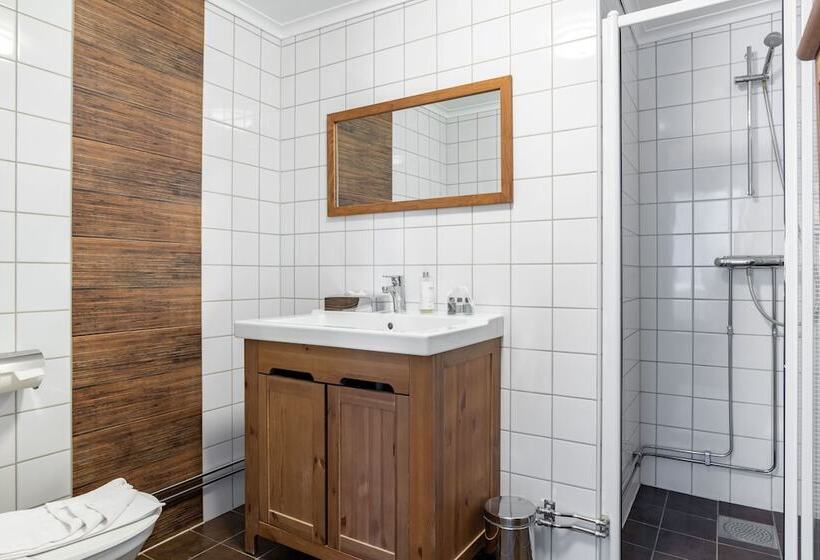 בית מלון כפרי Bryggan Fjallbacka