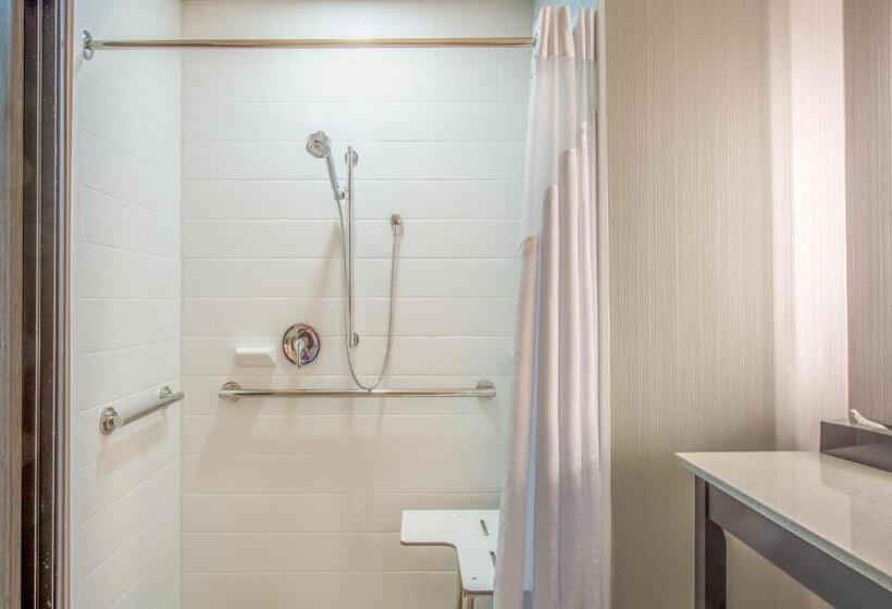فندق Holiday Inn Express Shawnee, An Ihg